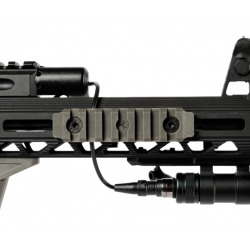 Планка пикатинни M-Lok 7 слотов, стеклонаполненный полиамид, ODG (Olive Drab Green)