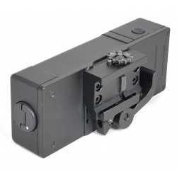 Внешний источник питания ARKON с зарядным устройством и креплением Weaver/Picatinny