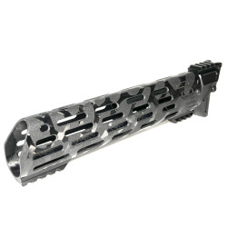 Вывешенное цевьё "CG301"...