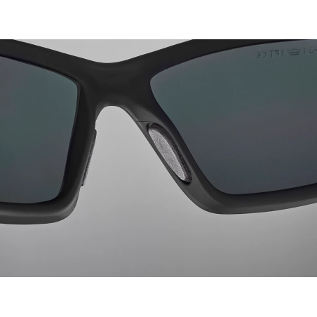Очки баллистические поляризационные Bolle SWAT Black (Lens: Smoke Platinum Polarized)